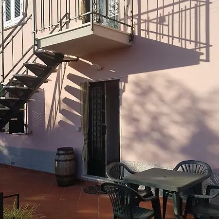 Semesterbostad Ca' Ginetto Pitelli